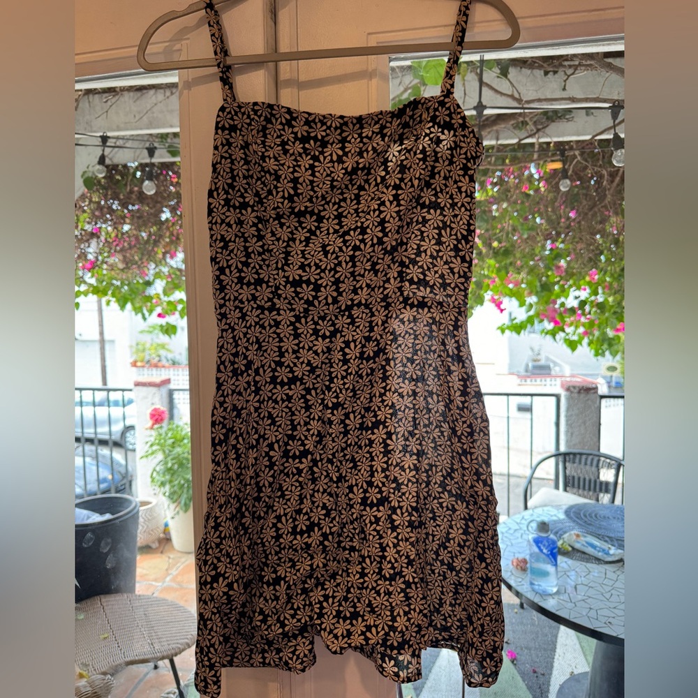 Reformation mini dress floral size 4 - Picture 3 of 6